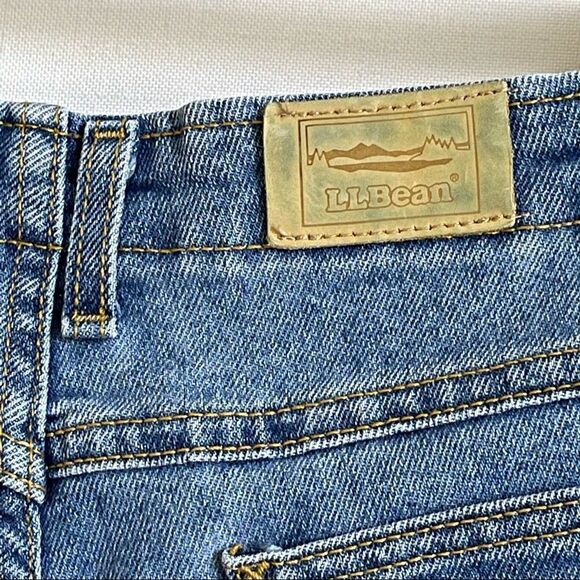 LL BEAN COMFORT WAIST RELAXED JEAN 14R - Picture 3 of 7